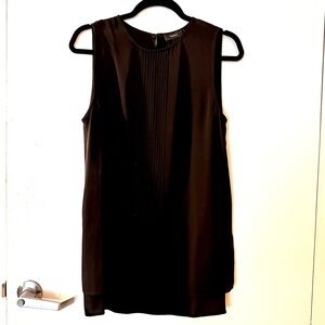 Theory sleeveless silk top with pleating in front